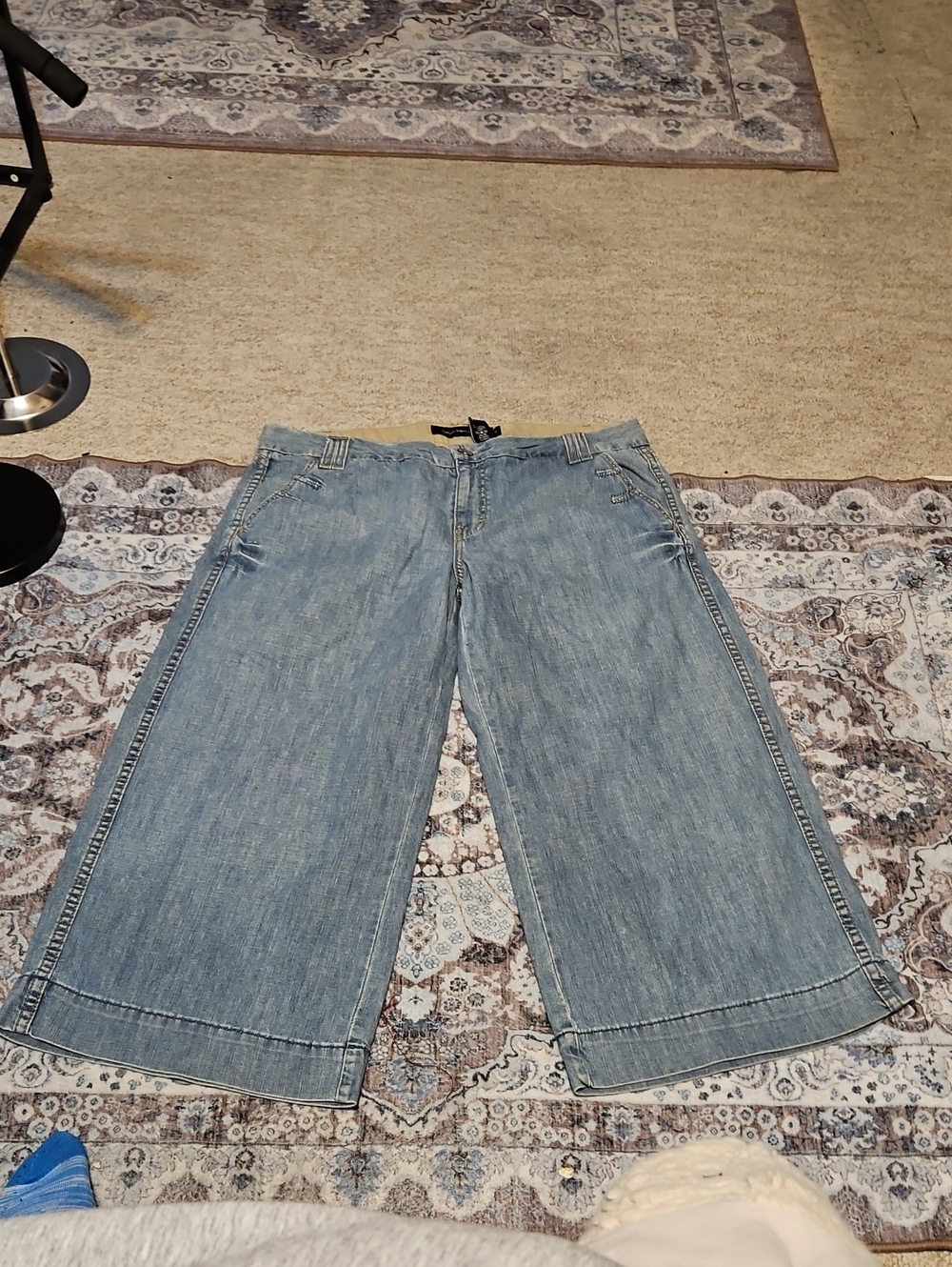 Calvin Klein Jeans Medium Blue Wide-Leg Cropped Jeans